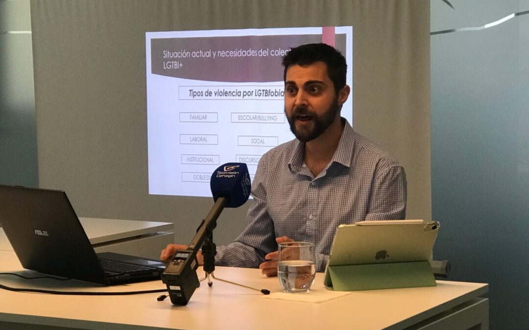 Charla en Cehegín: «La realidad del colectivo LGTBI+»