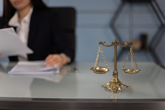 Casos reales de discriminación laboral hacia la mujer