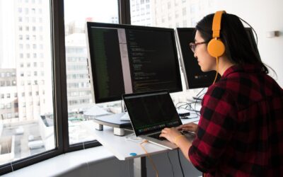 Frente al sesgo tecnológico, más mujeres programadoras