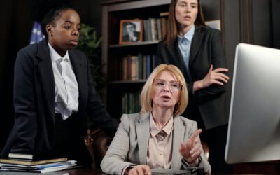 Cómo la vida pública penaliza a las mujeres