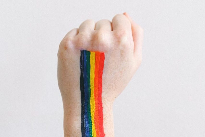 Continúa la discriminación laboral del colectivo LGTBI